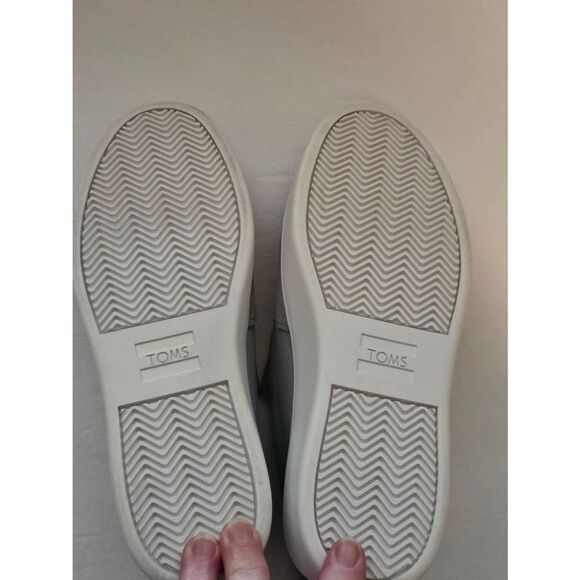 TOMS platform Suede ladies slip on shoe Nwot - Picture 9 of 12